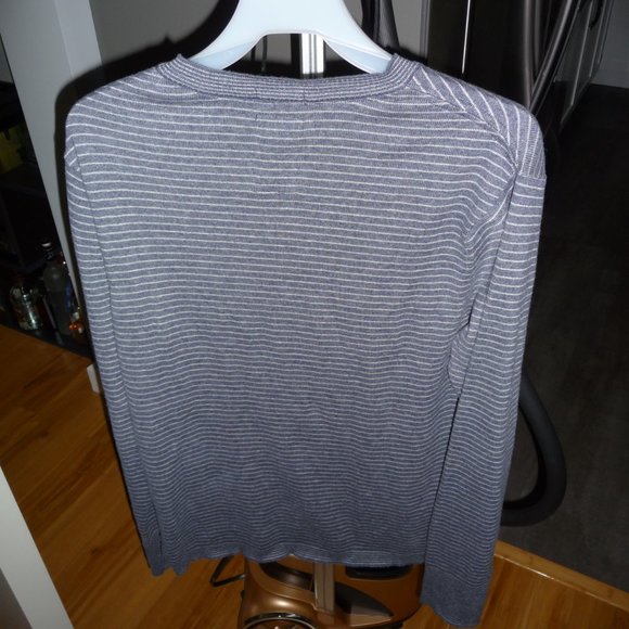 RELWEN MEN BLUE WHITE STRIPED COTTON V-NECK SWEATER SMALL FRONT POCKET MEDIUM - Picture 4 of 10